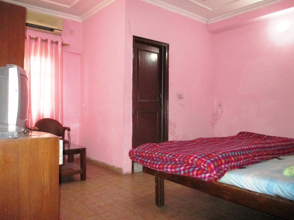 Hotel Shiv Palace เดห์ราดุน ภายนอก รูปภาพ